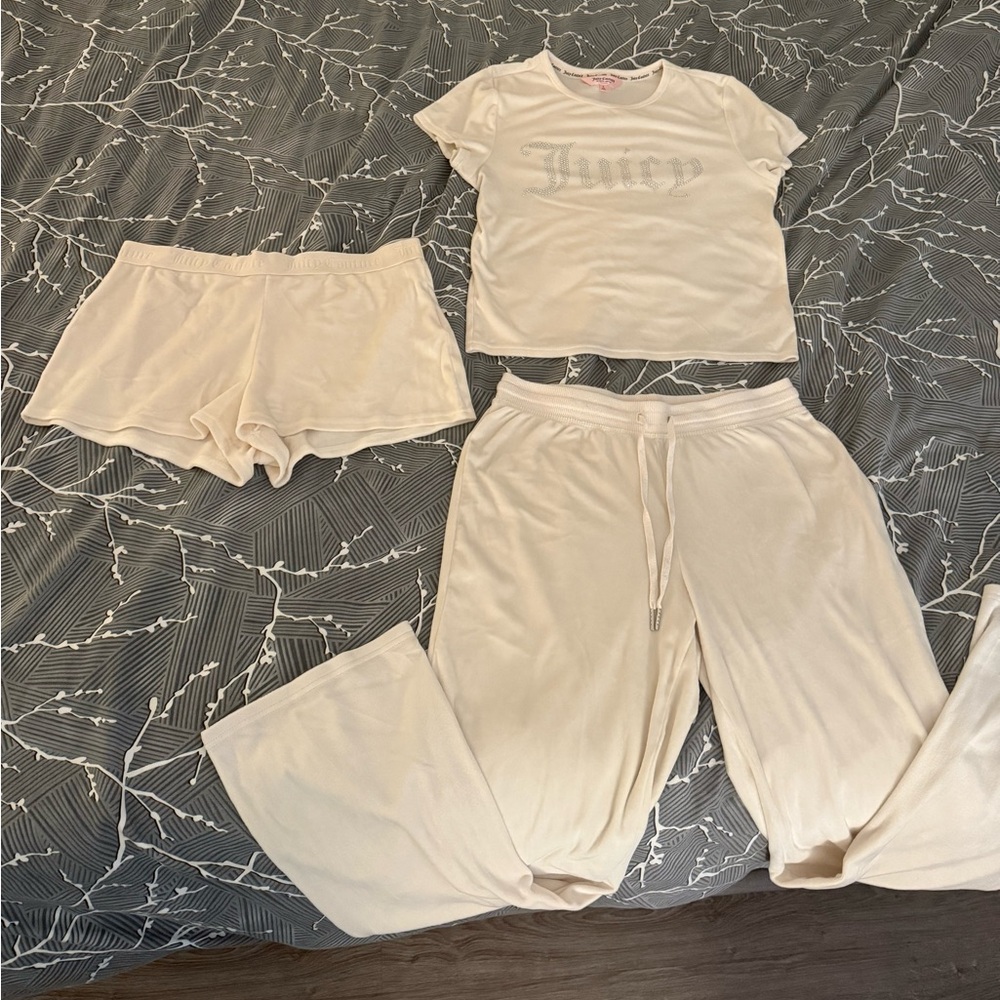 Juicy Couture 3-Piece Pajama Set